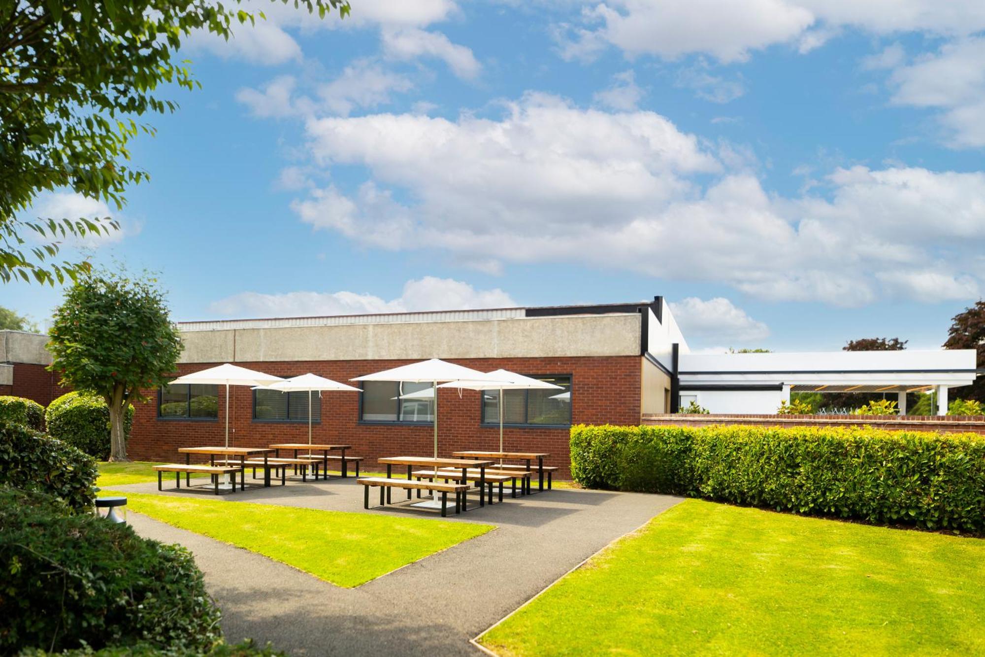 Holiday Inn Coventry M6, J2 By Ihg Exterior foto